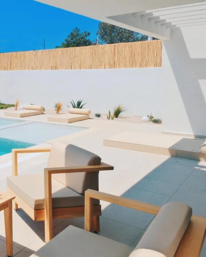 Villa Neo With 2 Private Pools, Bbq, Jacuzzi And Sauna 페티예
